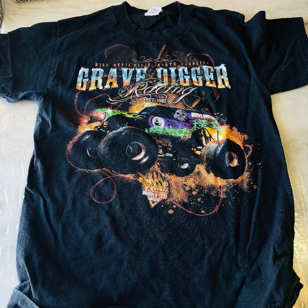 Grave Digger monster jam tee